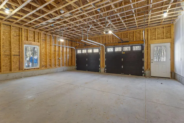 $459,900 | 13 Quaker Lane, Limerick, ME 04048