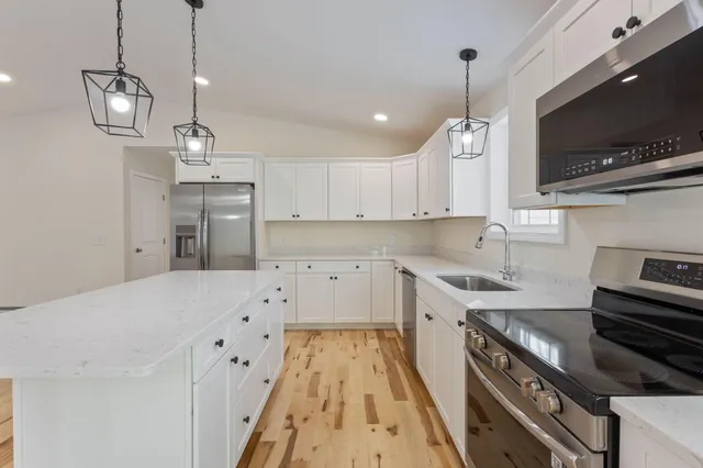 $459,900 | 13 Quaker Lane, Limerick, ME 04048