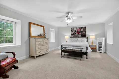 $2,295,000 | 11010 Hedwig Green Street, Hunters Creek Village, TX 77024