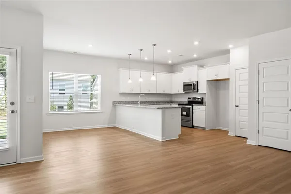 $281,900 | 155 Andros Loop, Dalton, GA 30721