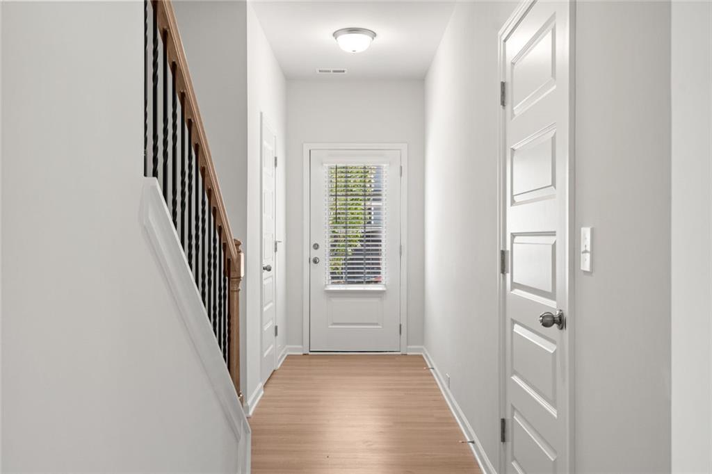 155 Andros Loop Dalton, GA 30721 - Photo 4 of 38