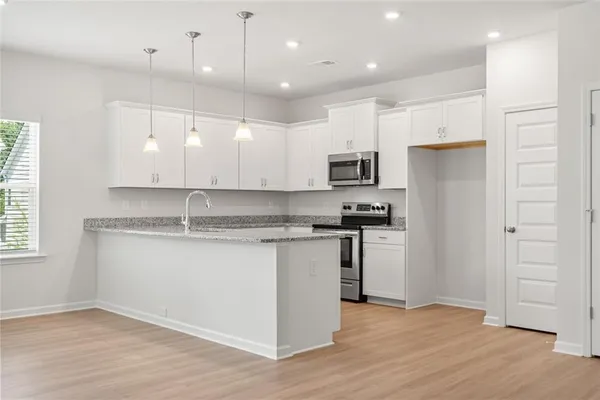 $281,900 | 155 Andros Loop, Dalton, GA 30721