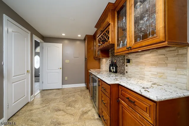 $765,000 | 701 Timberbrooke Drive, Bedminster, NJ 07921