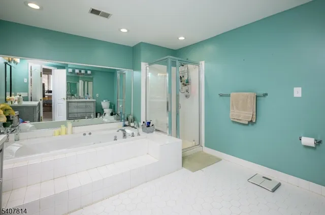 $765,000 | 701 Timberbrooke Drive, Bedminster, NJ 07921