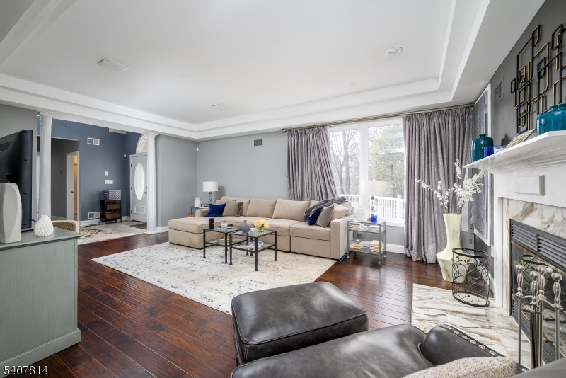 701 Timberbrooke Drive Bedminster, NJ 07921 - Photo 6 of 27