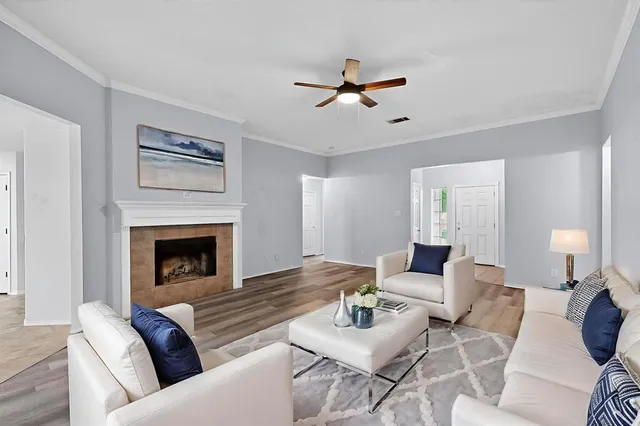 $2,500 | 729 Ridgehill Drive, Burleson, TX 76028