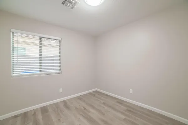 $2,020 | 7409 South 37th Glen, Phoenix, AZ 85041