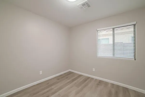 $2,020 | 7409 South 37th Glen, Phoenix, AZ 85041