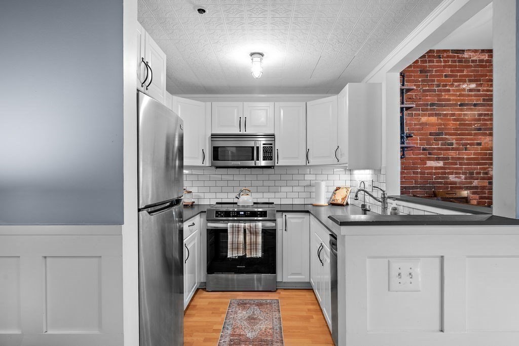 50 Rantoul Street, Unit 310 Beverly, MA 01915 - Photo 13 of 26 Gallery Image 13