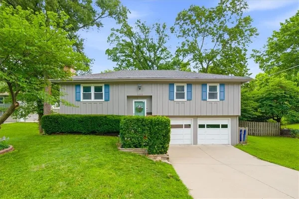 $349,900 | 5503 Perry Avenue, Merriam, KS 66203