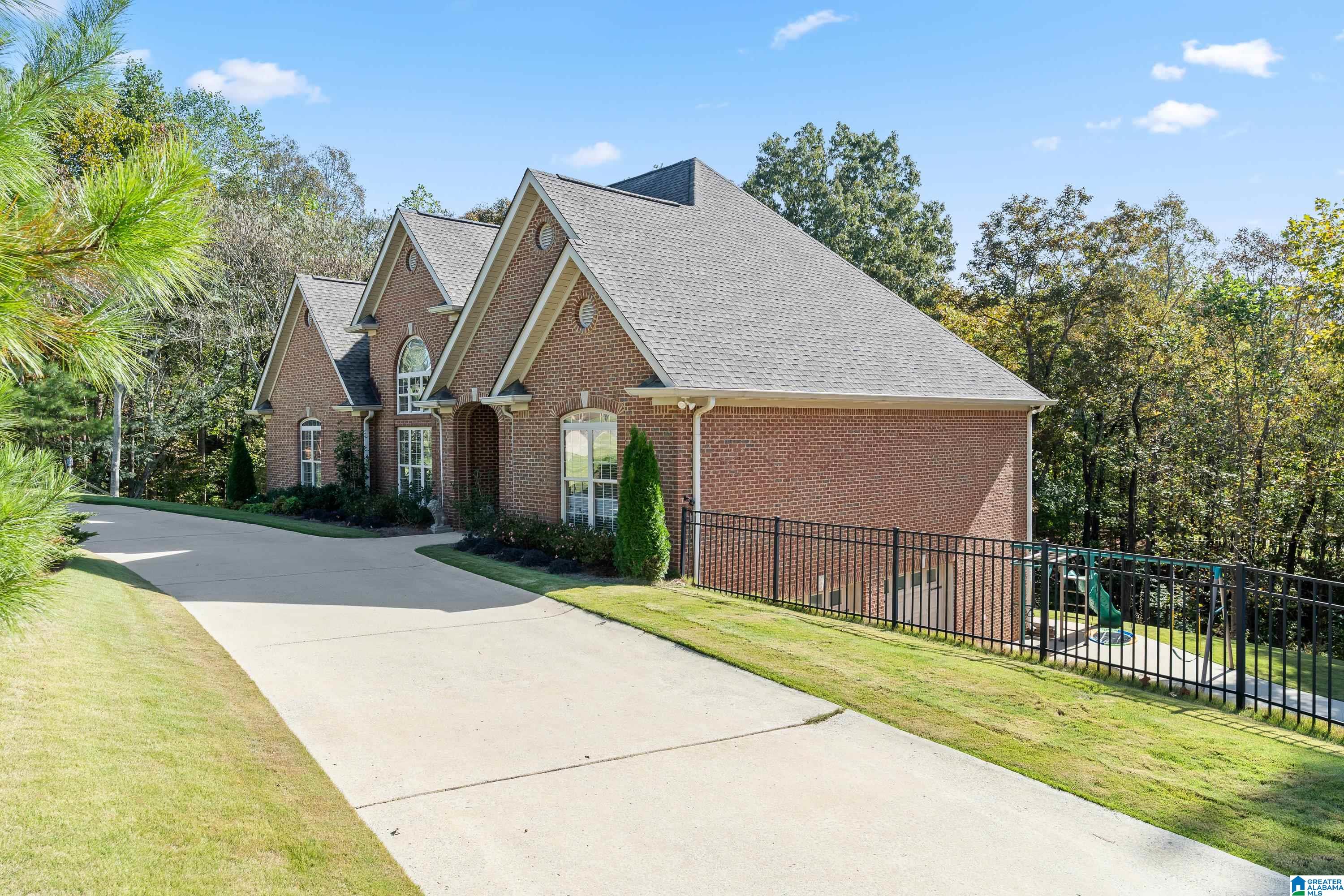 5632 Ridgeview Drive Trussville, AL 35173 - Photo 3 of 36