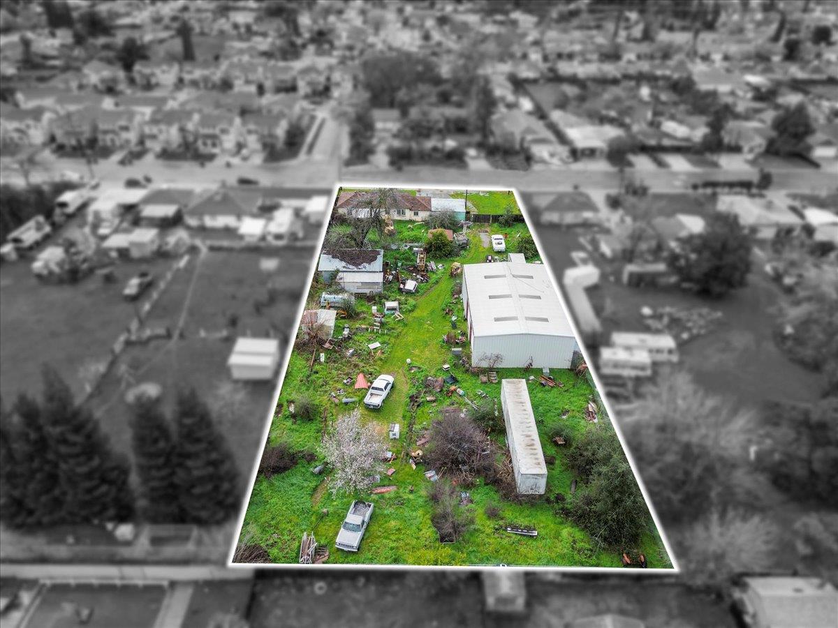 1833 Richard Way Ceres, CA 95307 - Photo 17 of 21 a view of yard