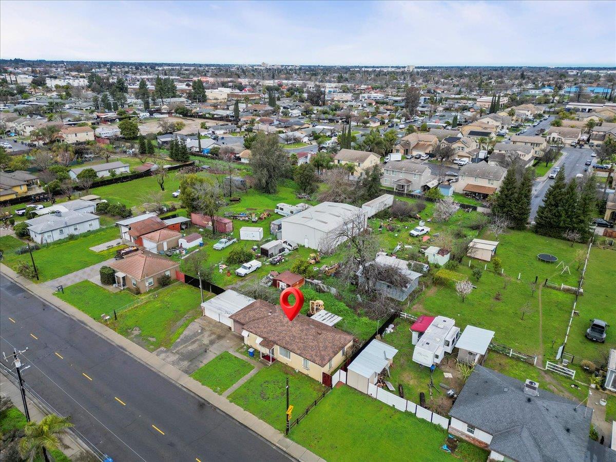 1833 Richard Way Ceres, CA 95307 - Photo 20 of 21 an aerial view of multiple house