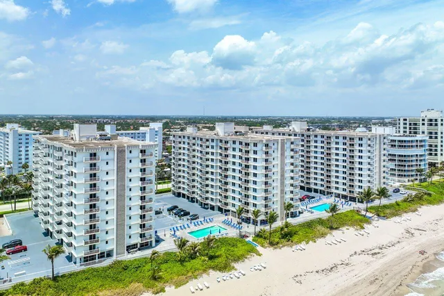 $6,200 | 3221 South Ocean Boulevard, Unit 104, Highland Beach, FL 33487