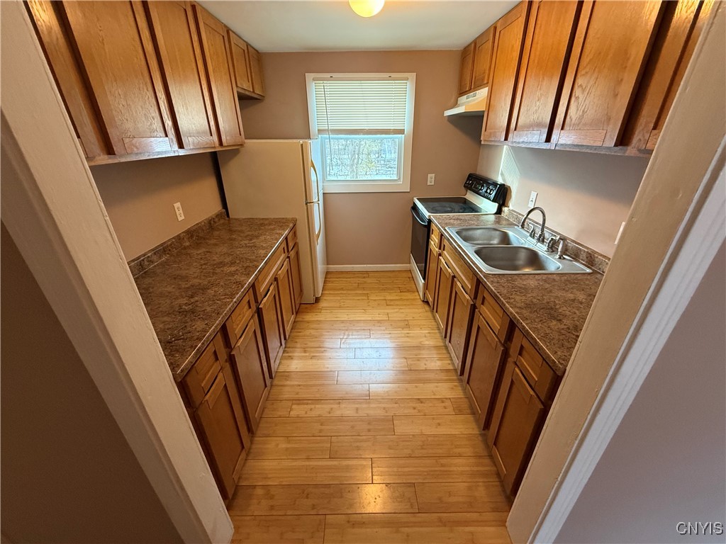 127 1/2 Matty Avenue, Unit 2 Salina, NY 13211 - Photo 4 of 8