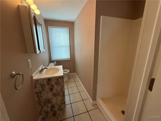 $1,350 | 127 1/2 Matty Avenue, Unit 2, Salina, NY 13211