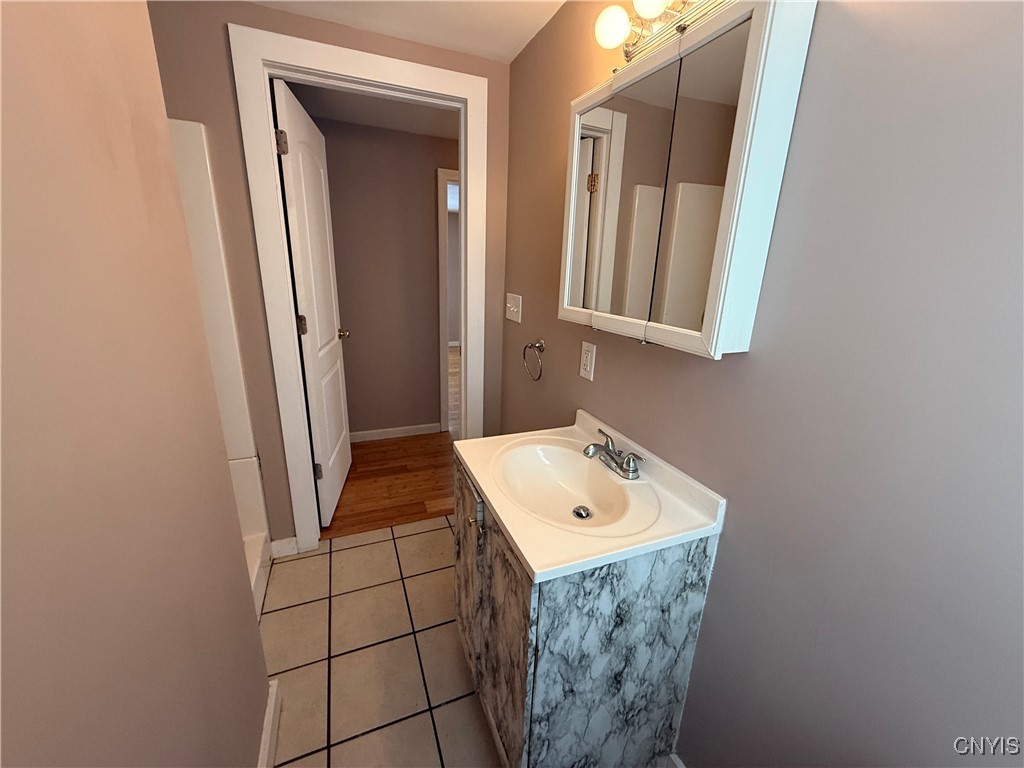 127 1/2 Matty Avenue, Unit 2 Salina, NY 13211 - Photo 8 of 8