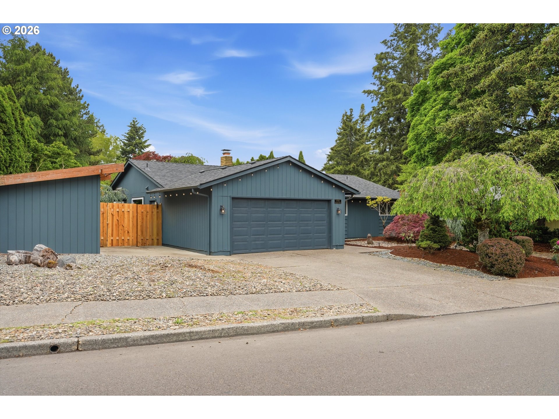 11765 Southwest Springwood Drive Portland, OR 97223 - Photo 8 of 48