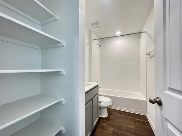 $2,000 | 152 Gablynn Cove, Kyle, TX 78640