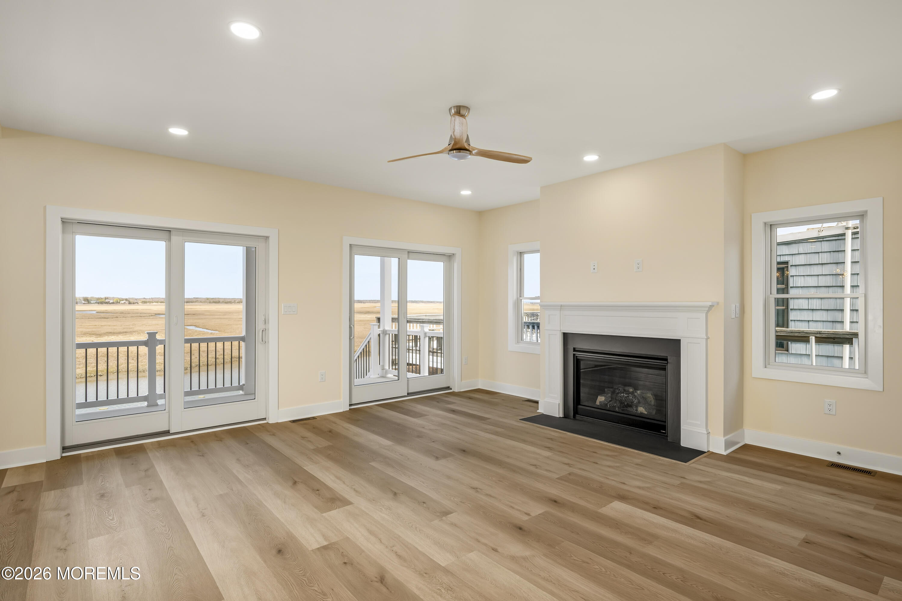 370 Kingfisher Road Tuckerton, NJ 08087 - Photo 23 of 52 370_Kingfisher_Interiors (11 of 36)