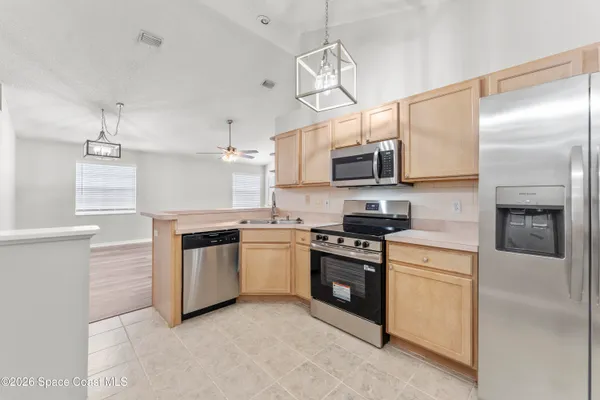 $2,500 | 1612 Pga Boulevard, Melbourne, FL 32935