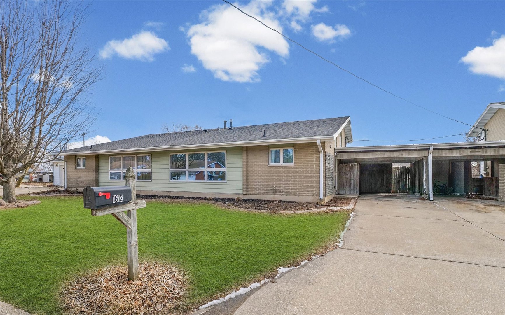 1612 Golfview Road Rantoul, IL 61866 - Photo 3 of 28