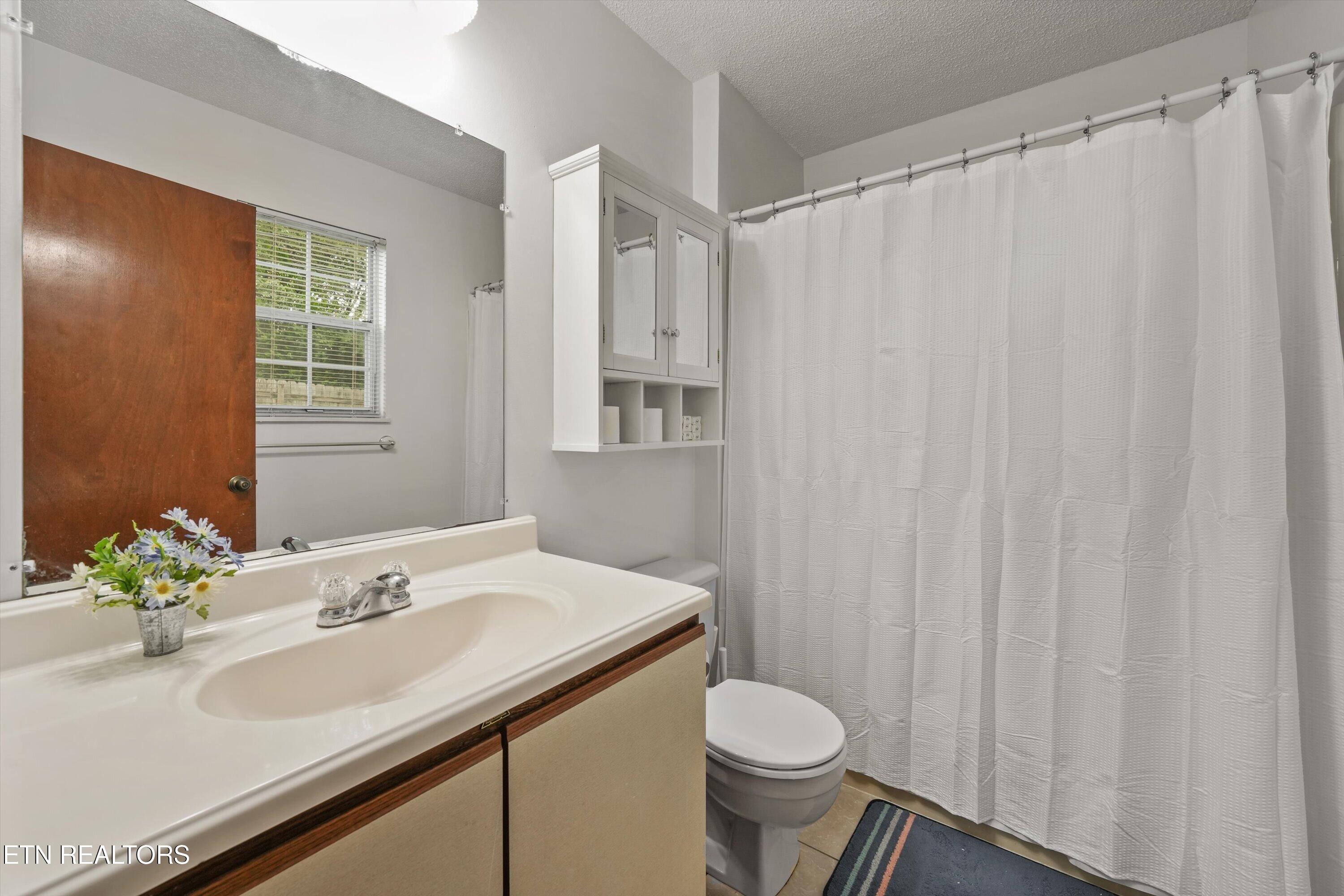 2316 Carbury Road, Unit 2316 Knoxville, TN 37921 - Photo 22 of 37 22-2316 Carbury Rd 17