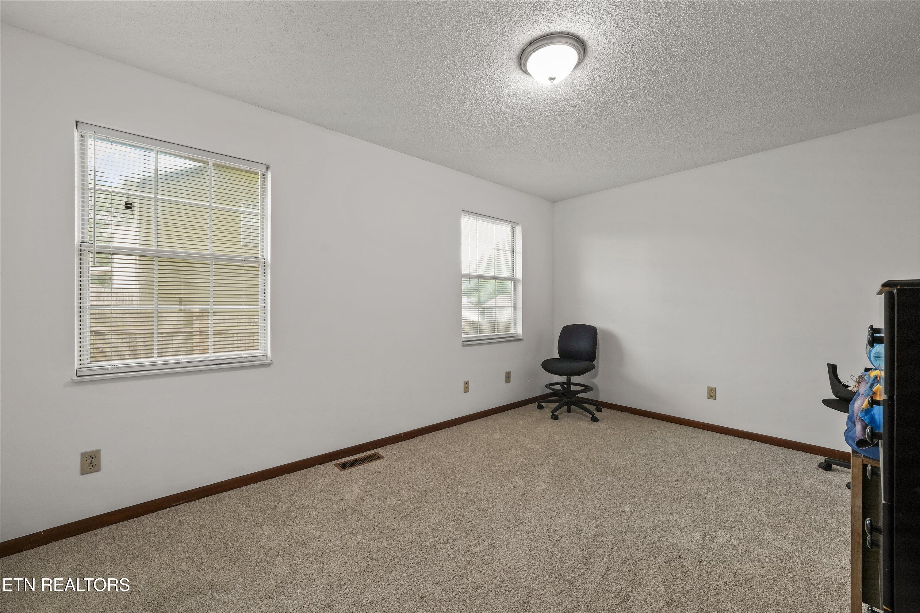 2316 Carbury Road, Unit 2316 Knoxville, TN 37921 - Photo 23 of 37 23-2316 Carbury Rd 18