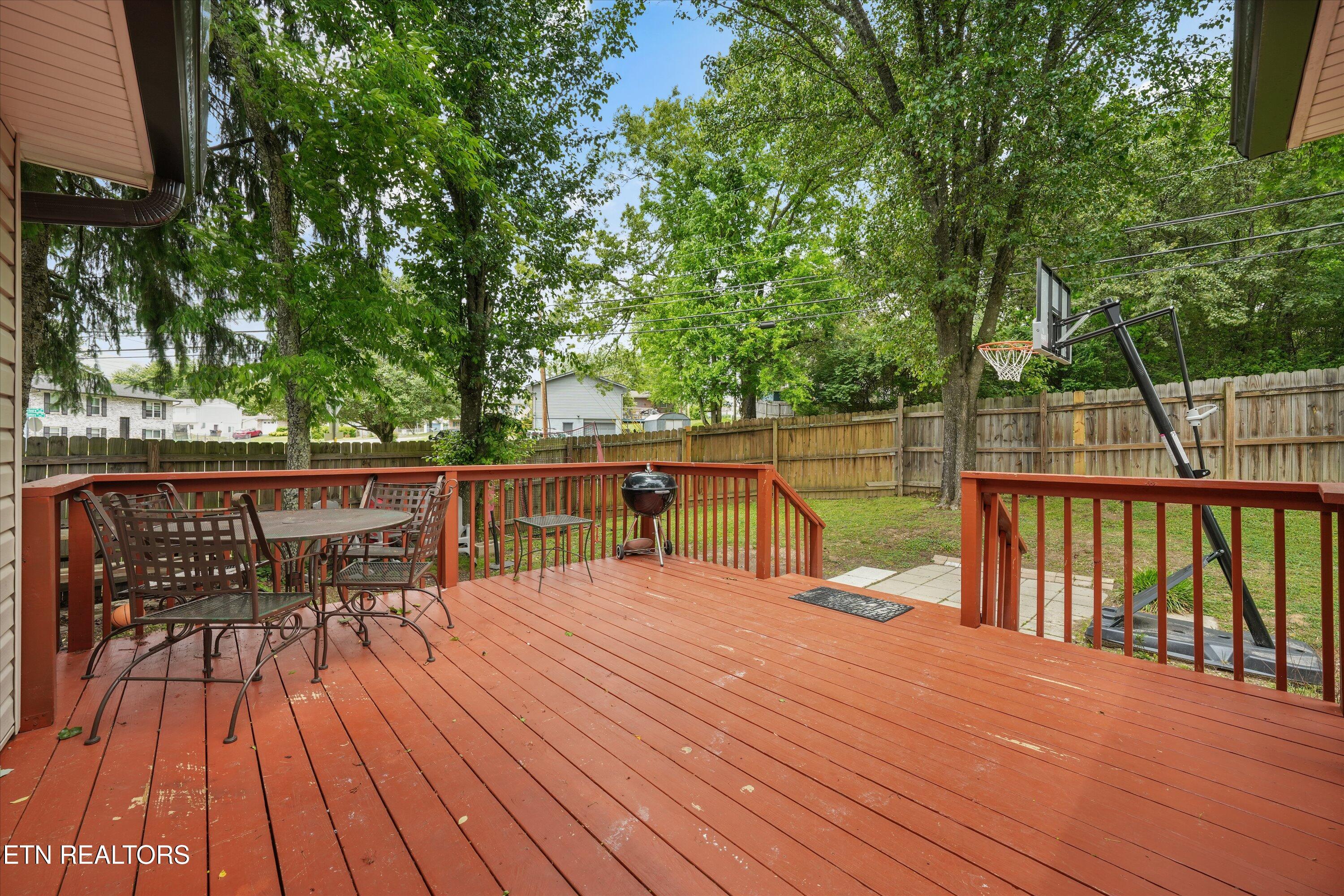 2316 Carbury Road, Unit 2316 Knoxville, TN 37921 - Photo 25 of 37 25-2316 Carbury Rd 20