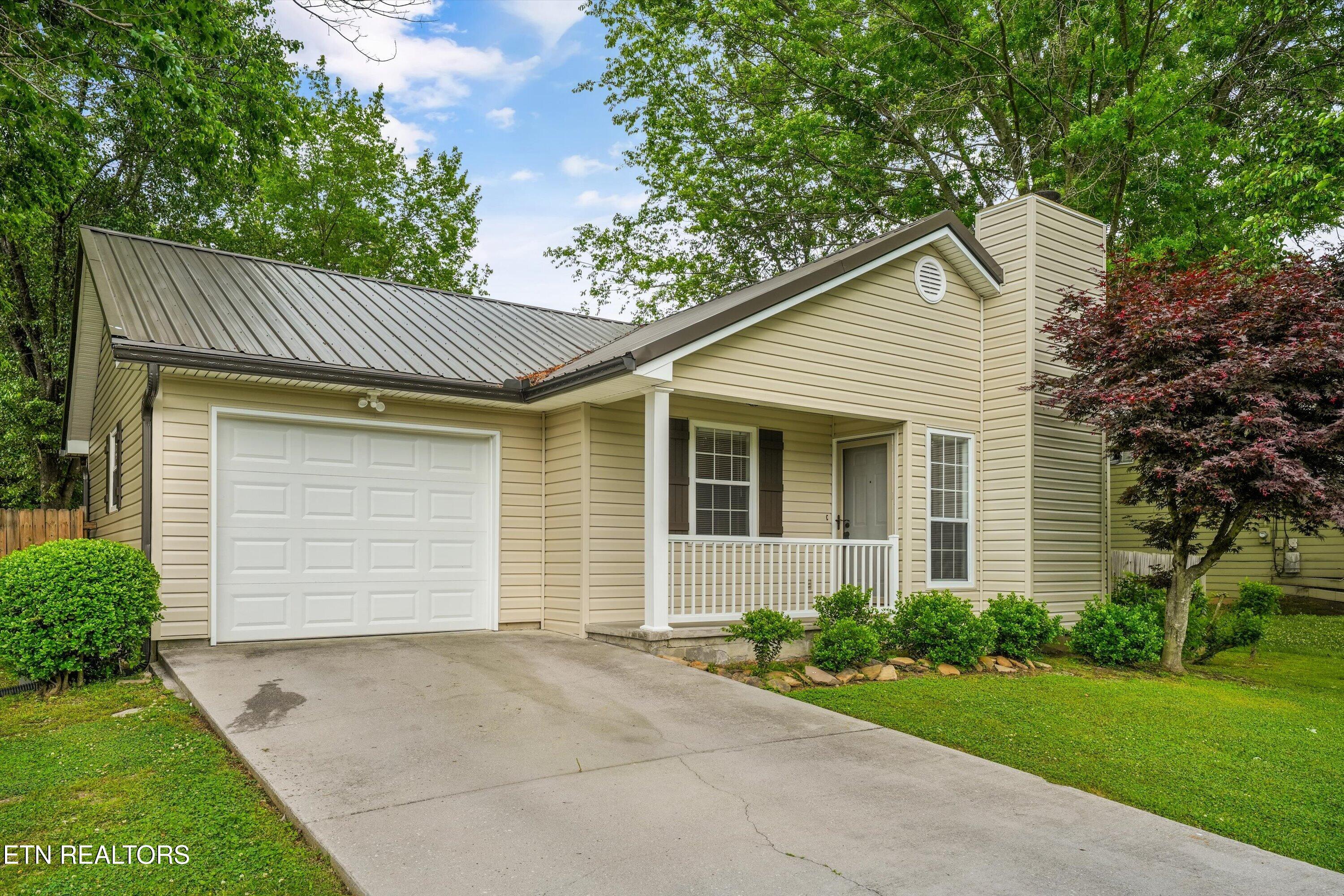 2316 Carbury Road, Unit 2316 Knoxville, TN 37921 - Photo 5 of 37 05-2316 Carbury Rd 26