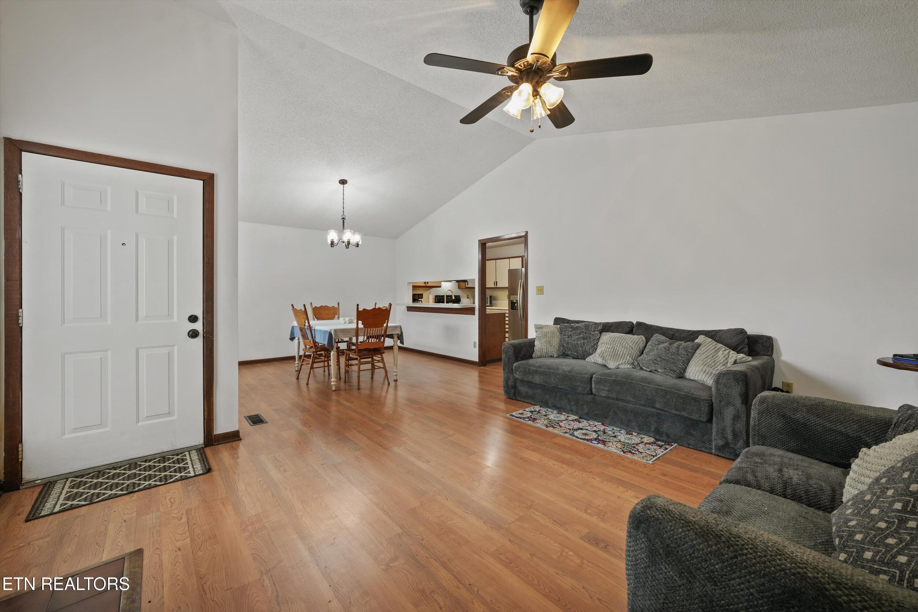 2316 Carbury Road, Unit 2316 Knoxville, TN 37921 - Photo 8 of 37 08-2316 Carbury Rd 03