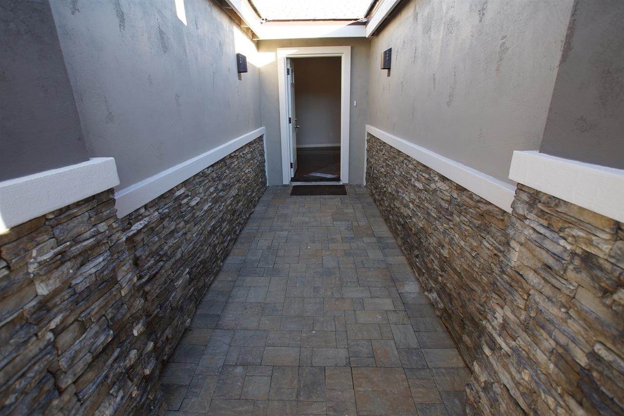 14111 Powers Road Poway, CA 92064 - Photo 3 of 25