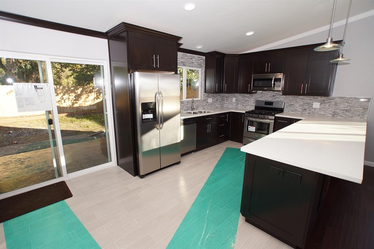 14111 Powers Road Poway, CA 92064 - Photo 5 of 25