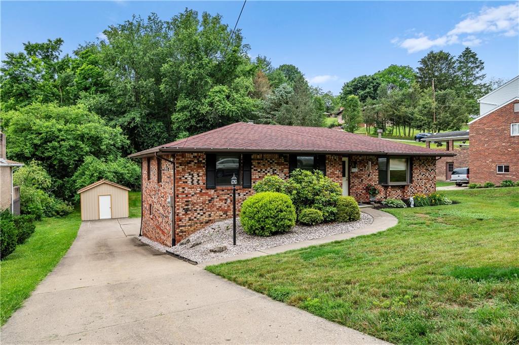 5583 Aiken Road McKees Rocks, PA 15136 - Photo 2 of 24
