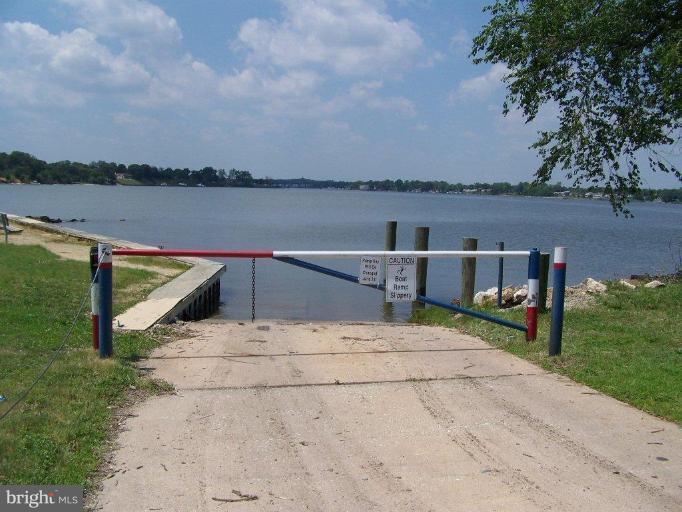 1824 Division Road Pasadena, MD 21122 - Photo 16 of 17 Boat Ramp