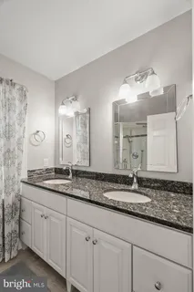 $570,000 | 8 Glen View Place, Newark, DE 19711