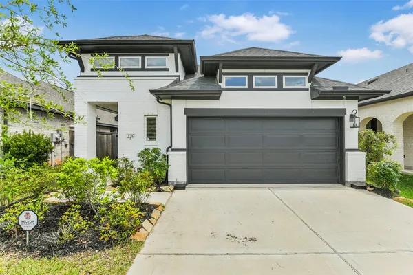 $359,900 | 229 Trapper Creek Drive, Conroe, TX 77304