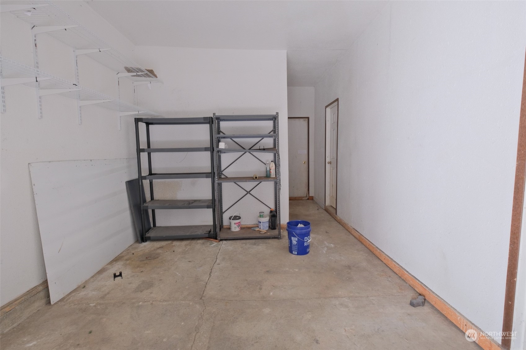 525 Wells Avenue South Renton, WA 98057 - Photo 23 of 25 a view of empty room with wooden floor