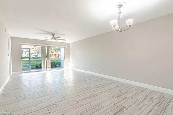 $2,300 | 1392 Churchill Circle, Unit O101, Naples, FL 34116