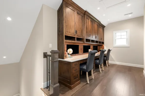 $5,495,000 | 54420 County Road 33, Middlebury, IN 46540