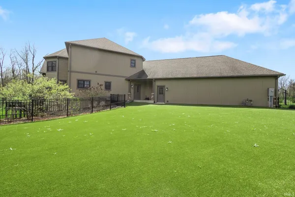 $5,495,000 | 54420 County Road 33, Middlebury, IN 46540