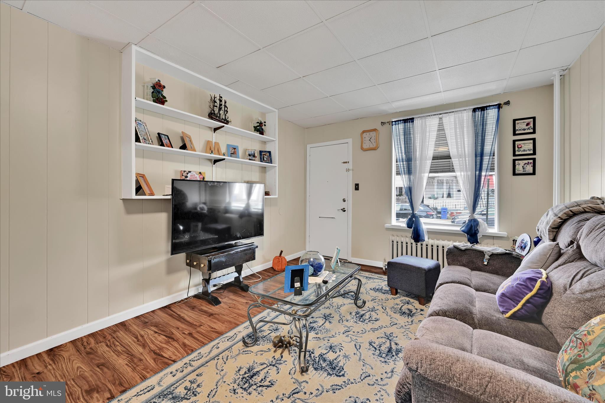 938 Pike Street Reading, PA 19604 - Photo 5 of 26 Living Area