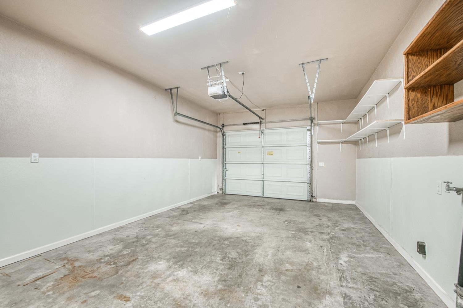 957 South Hope Avenue Reedley, CA 93654 - Photo 16 of 29 Gallery Image 16
