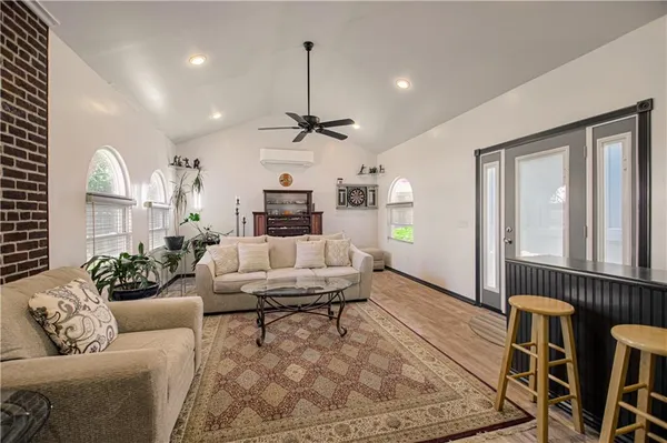 $579,000 | 225 Groom Street, Liberty, MO 64068