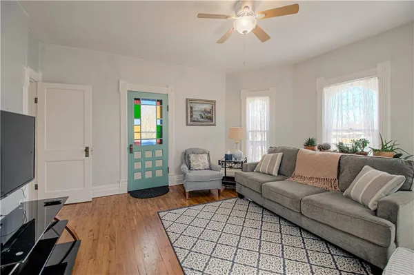 $579,000 | 225 Groom Street, Liberty, MO 64068