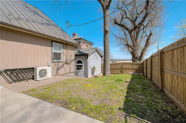 $579,000 | 225 Groom Street, Liberty, MO 64068