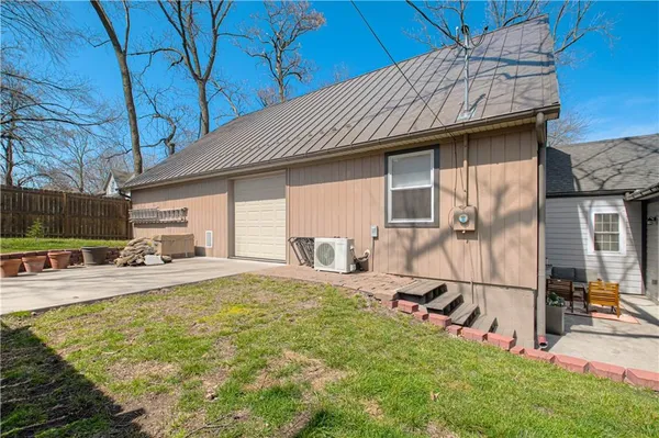 $579,000 | 225 Groom Street, Liberty, MO 64068