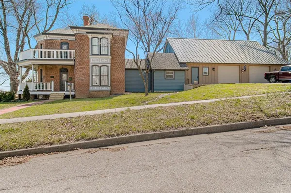 $579,000 | 225 Groom Street, Liberty, MO 64068