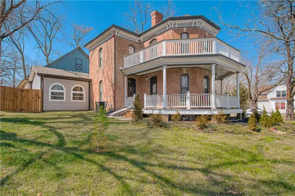 $579,000 | 225 Groom Street, Liberty, MO 64068