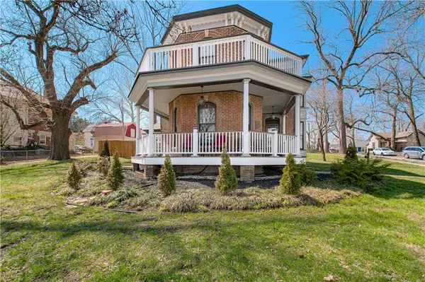 $579,000 | 225 Groom Street, Liberty, MO 64068